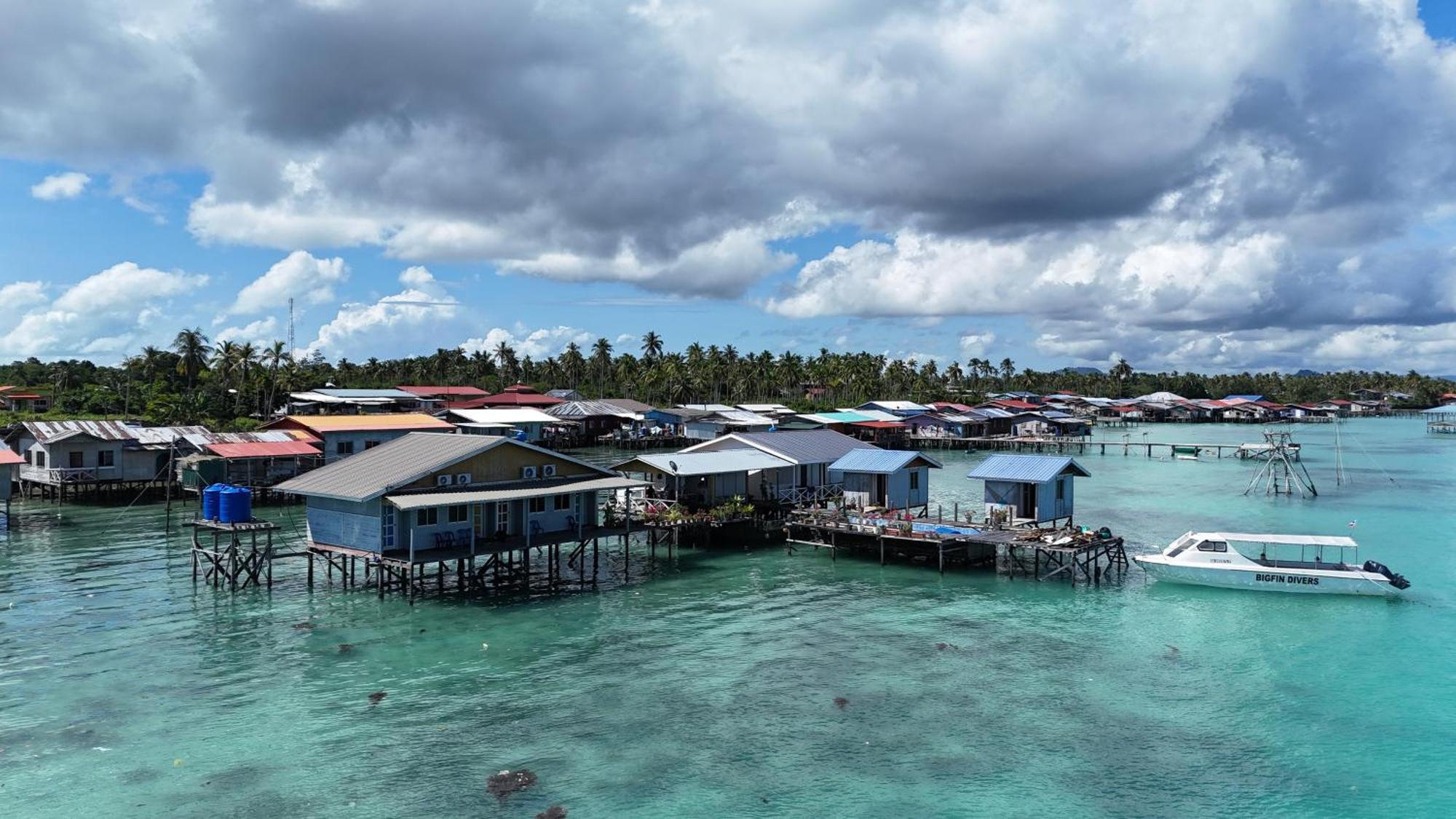 Bigfin Water Bungalow Hotell Semporna Eksteriør bilde